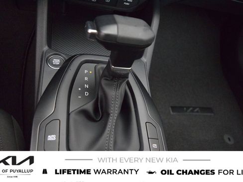 New 2026 Kia K4 LXS image 24