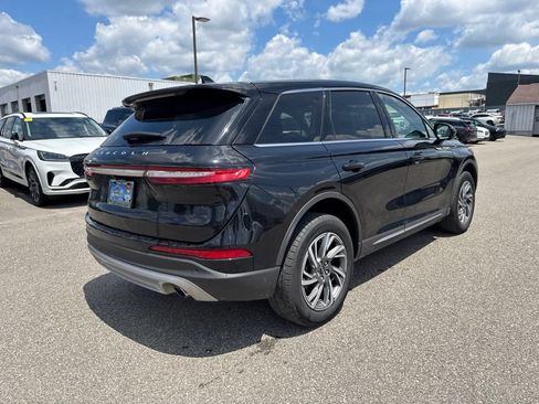 Used 2024 Lincoln Corsair AWD image 5