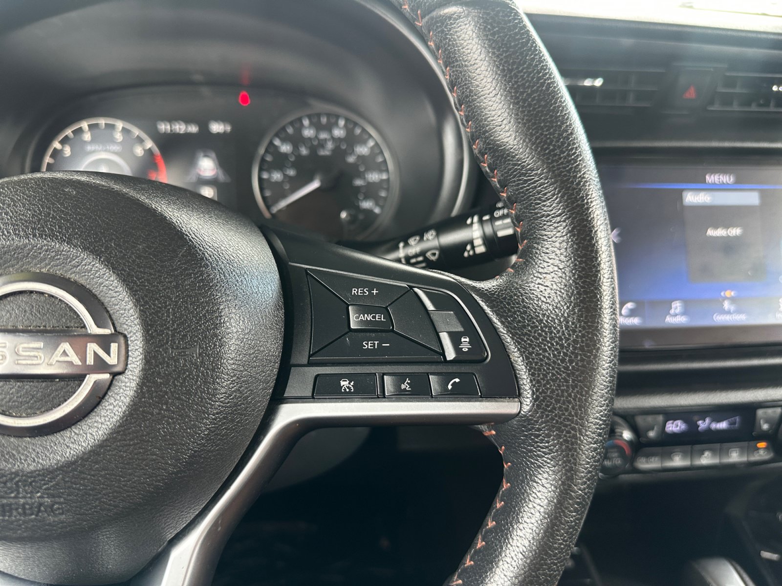 Used 2023 Nissan Kicks SR w/ SR Premium Package FWD image 19