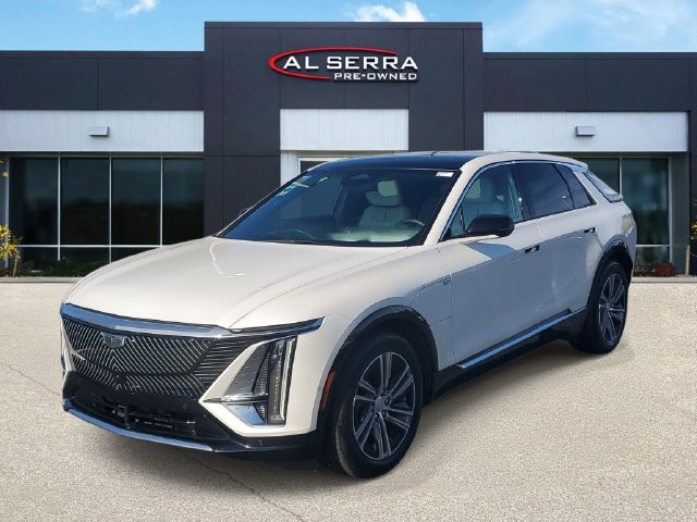 Certified 2024 Cadillac Lyriq Luxury AWD/4WD image 1