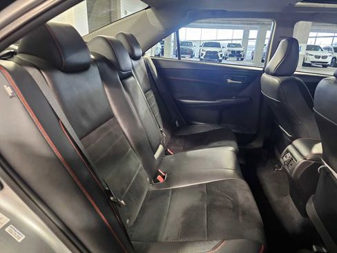 Used 2016 Toyota Camry XSE w/ Moonroof Package image 35