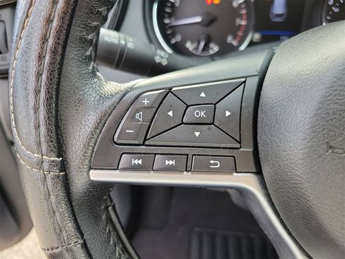 Used 2020 Nissan Rogue SL w/ Premium Package image 20