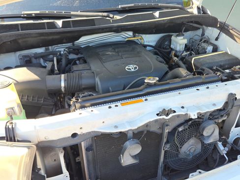 Used 2017 Toyota Sequoia Platinum image 22