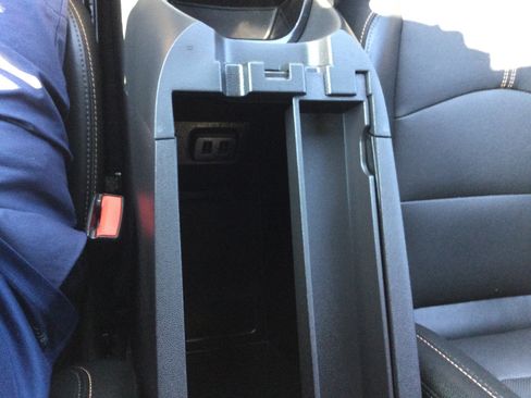 Used 2024 Chevrolet Equinox Premier AWD/4WD image 18