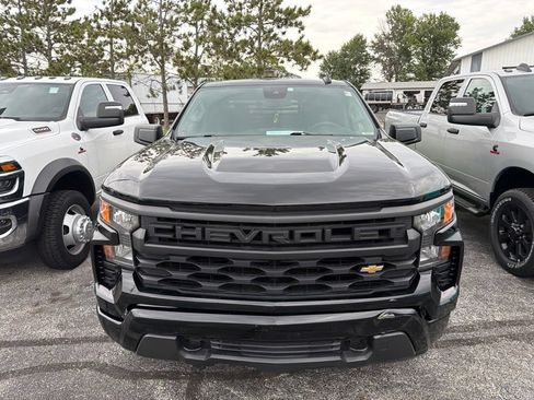 Used 2023 Chevrolet Silverado 1500 Custom AWD/4WD image 7