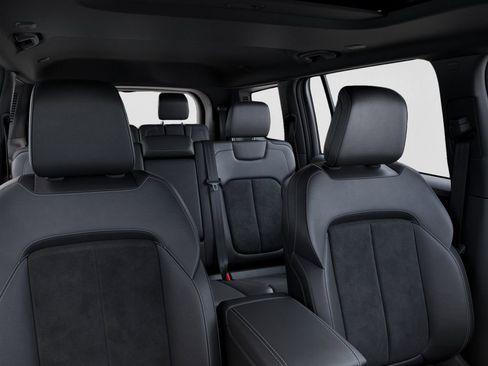 New 2026 Jeep Grand Cherokee L 4WD image 26