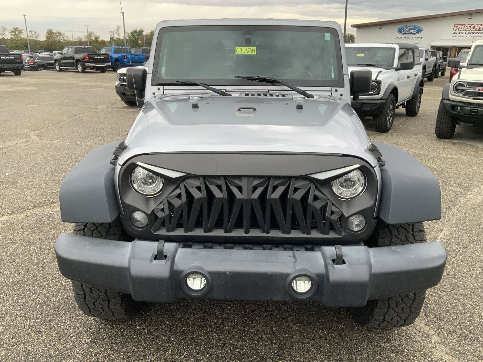 Used 2017 Jeep Wrangler Unlimited Rubicon w/ Cold Weather Group AWD/4WD image 3