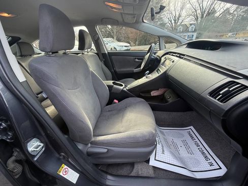 Used 2013 Toyota Prius Two image 22