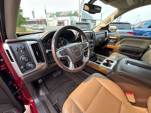 Used 2018 GMC Sierra 1500 SLT w/ SLT Premium Package AWD/4WD image 18