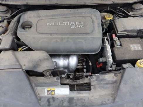 Used 2015 Jeep Cherokee Latitude w/ Cold Weather Group image 41