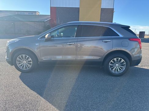Used 2018 Cadillac XT5 Luxury w/ Driver Awareness Package image 3