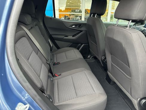 Used 2025 Chevrolet Equinox LT w/ Midnight Edition FWD image 5