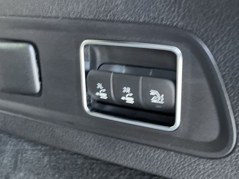 Certified 2025 Mercedes-Benz GLS 450 4MATIC w/ AMG Line Exterior image 12