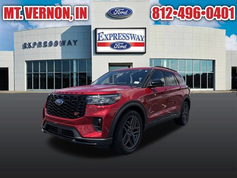 Used 2025 Ford Explorer ST w/ Sun And Sound Package AWD/4WD image 2