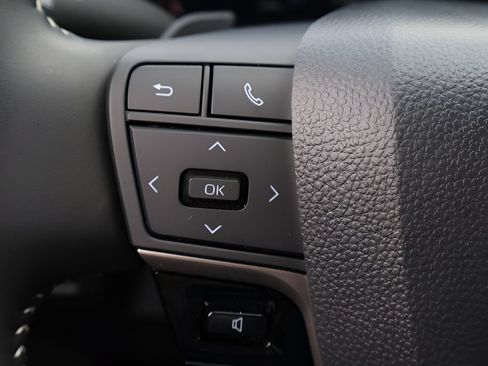 Certified 2026 Toyota Camry SE FWD image 18