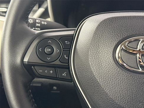 Certified 2025 Toyota Corolla XLE image 18
