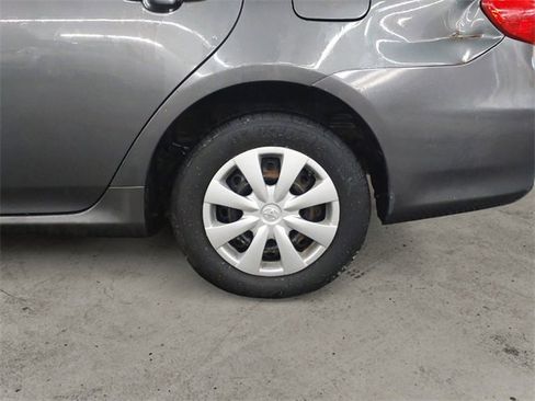 Used 2011 Toyota Corolla LE image 14