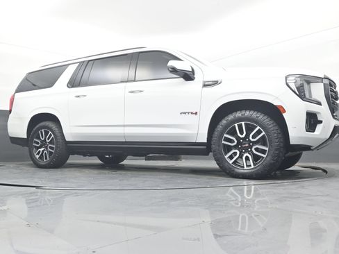 Used 2021 GMC Yukon XL AT4 w/ AT4 Premium Plus Package AWD/4WD image 23