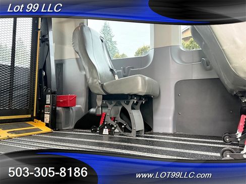 Used 2018 Ford Transit 150 XL image 59