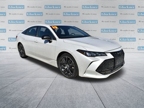 Used 2019 Toyota Avalon XSE w/ All Weather Liner Package image 18