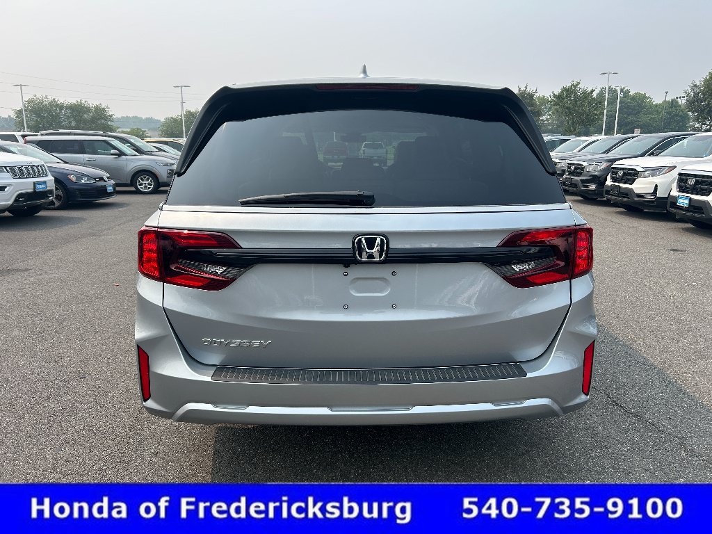 Used 2026 Honda Odyssey EX-L image 4