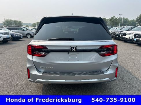 Certified 2026 Honda Odyssey EX-L image 4
