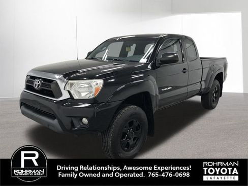 Used 2015 Toyota Tacoma 4x4 Access Cab V6 image 2