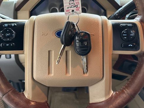 Used 2012 Ford F250 King Ranch w/ FX4 Off Road Pkg image 78