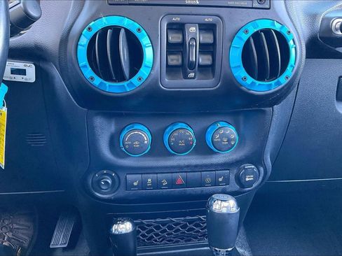 Used 2017 Jeep Wrangler Unlimited Sahara w/ Quick Order Package 24E Chief image 20