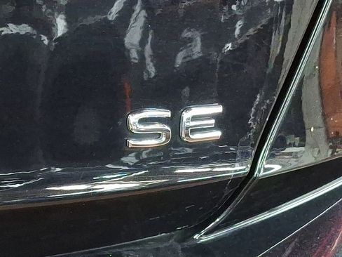 Used 2024 Volkswagen Jetta SE image 27