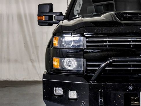 Used 2019 Chevrolet Silverado 2500 LTZ w/ Duramax Plus Package image 39