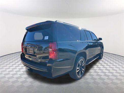 Used 2019 Chevrolet Suburban Premier image 5
