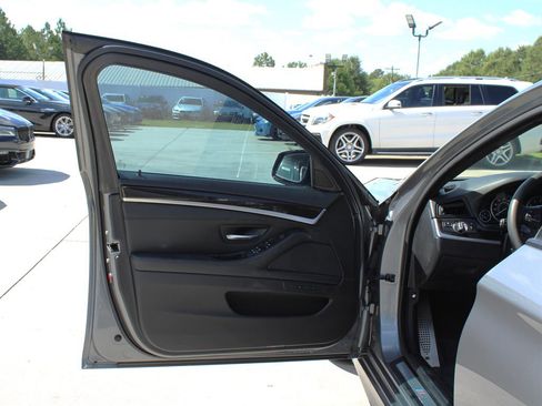 Used 2013 BMW 550i Sedan image 26