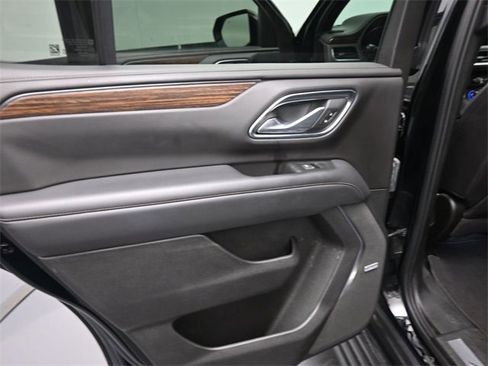Used 2022 Chevrolet Tahoe High Country image 14