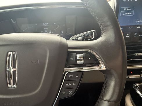 Used 2022 Lincoln Navigator L Reserve RWD image 12