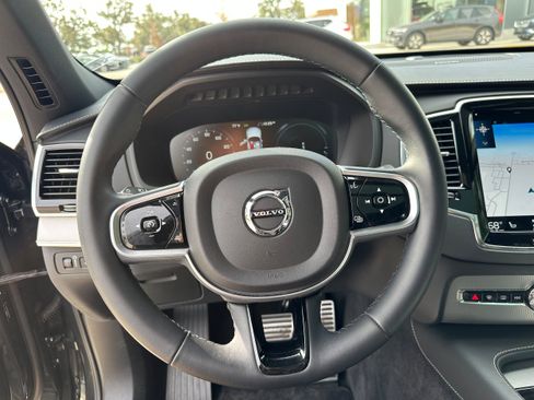 Used 2022 Volvo XC90 T8 R-Design w/ Advanced Package image 16