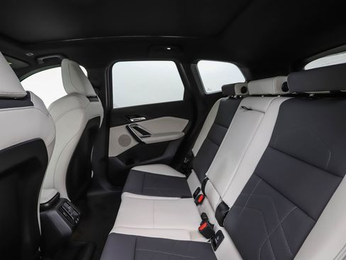 New 2026 BMW X1 xDrive28i AWD/4WD image 22