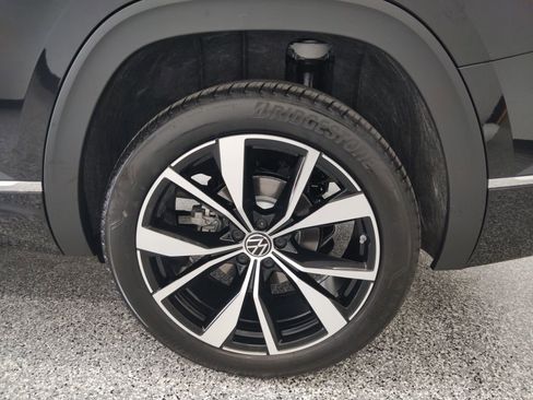 New 2026 Volkswagen Atlas SEL Premium R-Line AWD/4WD image 8