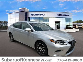 Used 2016 Lexus ES 350 w/ Luxury Package w/Wood Trim FWD video 1