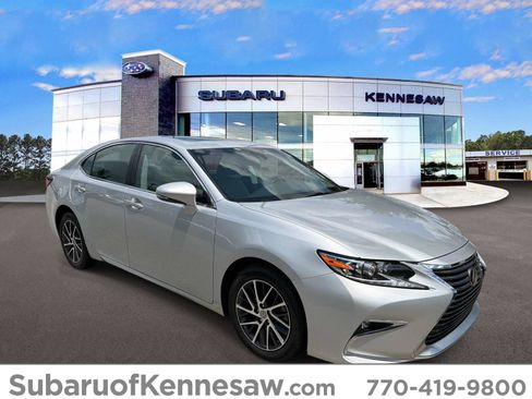 Used 2016 Lexus ES 350 w/ Luxury Package w/Wood Trim FWD image 1