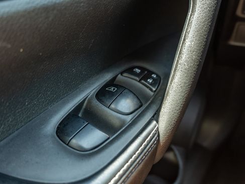 Used 2018 Nissan Rogue Sport S FWD image 27