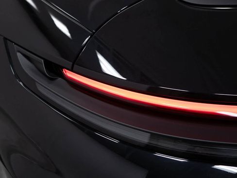 Certified 2025 Porsche 911 Carrera image 32