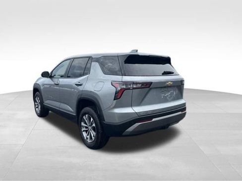 Certified 2025 Chevrolet Equinox LT FWD image 3