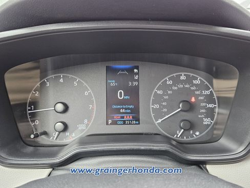 Used 2024 Toyota Corolla LE image 21