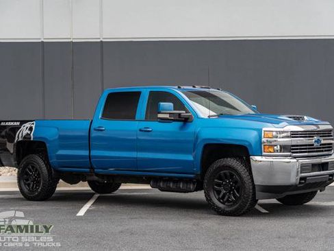 Used 2018 Chevrolet Silverado 3500 W/T image 12