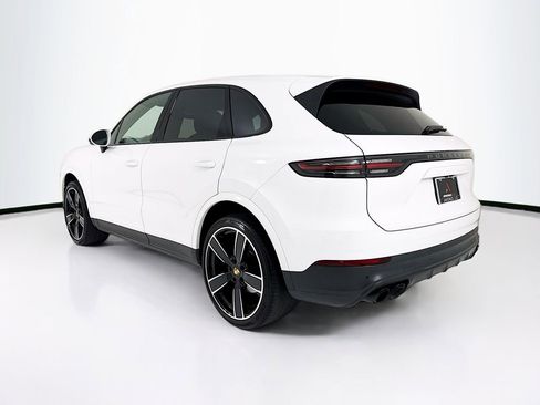 Certified 2023 Porsche Cayenne Platinum Edition AWD/4WD image 3