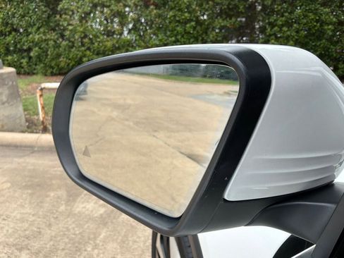 Used 2025 Mercedes-Benz GLA 250 image 18