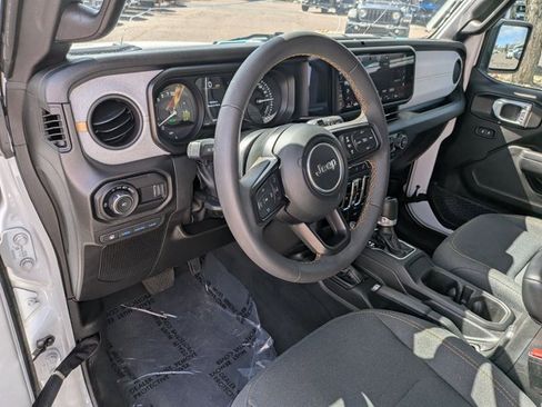 Used 2024 Jeep Wrangler Sport S w/ LED Headlamp & Fog Lamp Group image 10