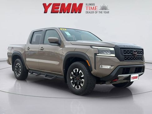 Used 2023 Nissan Frontier PRO-4X w/ Pro Convenience Package image 2