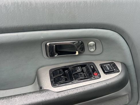 Used 2005 Honda Pilot EX image 11